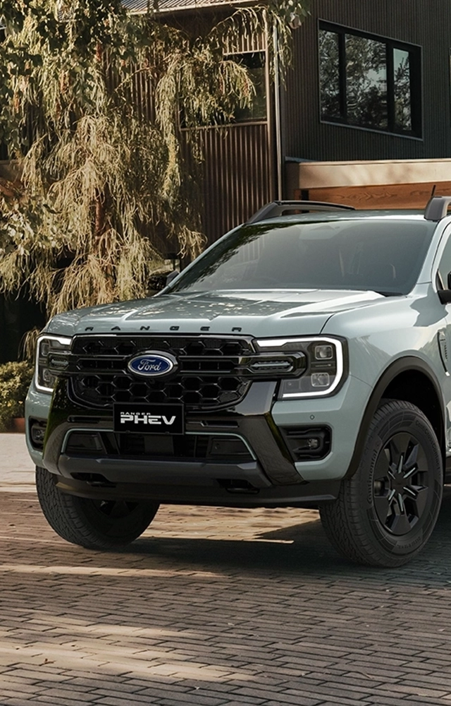 Grey Ford Ranger PHEV
