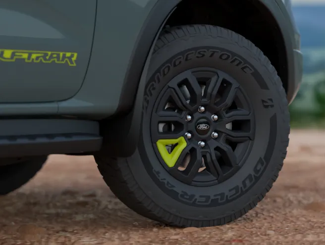 Unique 17” Alloy Wheels with Zest Insert