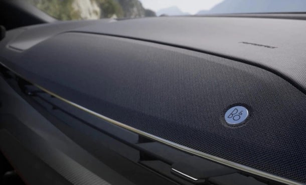 B&O Sound System (AWD / GT only)