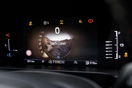 Ford Ranger Tremor digital display showing rock crawl mode.
